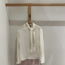 루디 타이 블라우스, 아넬리 시어 블라우스, 펠리 울 트위드 스커트, 모노 포켓 화이트 데님 피팅 후기