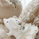 날으는 꽃돼지 이미지