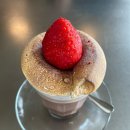 CU 신용산점 | [카펫] 용산점: 신용산역 한강 대로 카페 🍓STRAWBERRY BURN CHOCO🍫