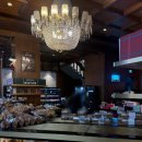 동대입구역 2번 출구, 태극당앞 | 태극당 크리스마스 성탄절 방문 후기｜모나카 구매팁·대기·품절 정리 🎄