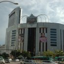 롯데백화점 정문 이미지