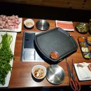 UR(천안시)-[서부대로]-상-104 | 두정동무한리필 삼겹살: 나나집