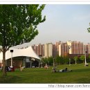 야외음악당입구 화장실 이미지