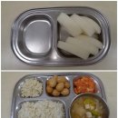 8월 25일 : 배/ 차조밥,된장찌개, 메추리알장조림,들깨무나물,배추김치/팥앙금절편 또는 단팥빵&우유 이미지