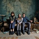 '어디갔어, 버나뎃' 독특하고 얼핏 괴짜 같기도 한 인물 ‘버나뎃’이 갑자기 사라져 버린 후 모두가 찾아 헤매는 스토리로 주인공 캐릭터 이미지