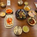 왕십리여행자거리 | 왕십리 새로 생긴 넓은 식당 동뜨다갈비탕 갈비찜이 제공되는 정식 후기