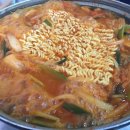 두루치기김치찌개 이미지