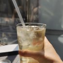 라운드카페 - 사천시 동문로 90 | 혜화 대학로 분위기 좋은 감성 카페 추천 "에이라운드" 내돈내산 솔직후기 주차