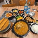 첨단돌솥감자탕 진월점 | 뼈해장국과 돌솥밥, 혼술하기 딱 좋은 광주 남구 주월동 ‘첨단돌솥감자탕 진월점’ 후기