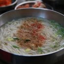 전통 국수 요리: 잔치국수와 냉면의 유래와 조리법