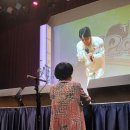 [대구 TBC 가요아카데미]노래교실에 초대가수로 온 김현민님이 노래를 부를 때와 멘트를 할 때 찍은 인증샷 사진을 공유를 해드립니다 이미지