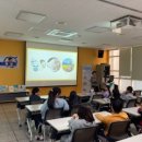 얘들아 도서관에서 놀자 이미지