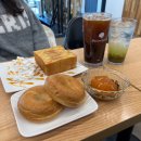 커피에 반하다 풍무도서관점