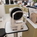 채플린 안경 콘택트 이미지