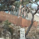 어느 작가의 방 이미지