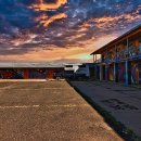 Abandoned 이미지