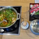 버섯샤브칼국수 이미지