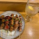 냥이 많은 식탁 이미지