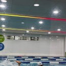 다가온 수영장 이미지