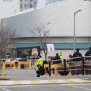 교도소 앞 이미지