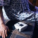 노인들은 정기적으로 집에서 혈압을 확인해야 합니까? 이미지