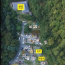 숲속에서 캠핑장 이미지