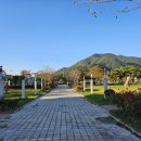 천지인의 기념비 이미지