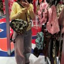 더 베이프 | 여의도 더현대서울 베이프(Bape) 매장 후기