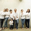 ＜청주 가족사진＞아나로그와 디지털 느낌의 조화로운가족사진-청주이끌림스튜디오 이미지