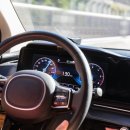 자동차수리중 이미지