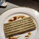 골목길 식당 이미지