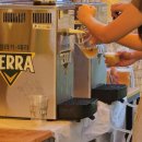 더글루(The Glue) 이미지