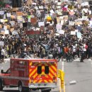 美 '흑인 사망' 항의시위 격화.. 트럼프, 정규군 병력 투입 시사 이미지