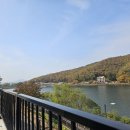 호숫가의 풍경 | 남양주카페 후탄 오남저수지 호숫가 물에 비친 계절별 나뭇잎 빛깔