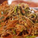 입소문만으로 40년…제련소 시절부터 지켜온 골목 노포의 아구찜 맛집 이미지