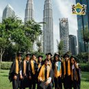 #Classof2024 had a fun photoshoot session at the KLCC Park. 이미지