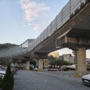 잭라이팅 | 대연동 신상카페] 황령터널 끝에서 만난 이국적인 건축미, '맥앤잭 로스터리' 솔직 후기 (주차 팁 포함)