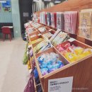 카페 아방가르드 | [한남동 맛집] 나인원한남 고메494에서 만난 아방가르드한 보마켓 편집샵 &amp; 베르나르도 디저트 카페 후기