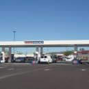 대형주유소 이미지