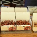 장날에 치킨 이미지