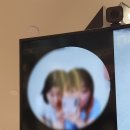 포차아로하 | 나 단추 풀린 거 왜 말 안 해줬어? ??: 그냥 파격적인 패션을 하고 싶은 줄 알았어.