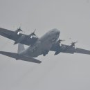 C-130 수송기 이미지