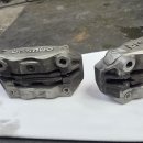 AK550 프론트 캘리퍼 어셈블리 중고 판매합니다 . 이미지