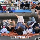 [오늘의 날씨] 아침부터 최대 습도 '90%'…"밤에도 사우나 더위" 이미지