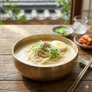 수원시 팔달구 팔달문로75번길 | [생생정보 맛집] 단돈 6,000원! 국산 콩으로 만든 진국 콩국수 좌표 공개 (수원 엄마네칼국수)