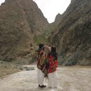 차와 함께 일상으로의 여행 | 몽골 여행 2일차｜욜링암 승마 후기, 협곡과 얼음 계곡 직접 가본 솔직 후기