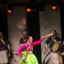 도서관에서 함께 춤을 이미지