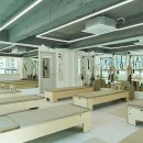 어나더 필라테스 라운지 이미지