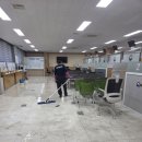 주식회사 피아이씩자재 | [광주] 서구 OO청 600평 대규모 바닥 정밀 세척 및 왁스 코팅 시공 후기