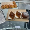 생곡로 | 부산 강서구 신상 대형카페 " 엠오엘 " 두 번째 방문한 후기 생딸기 케이크 추천